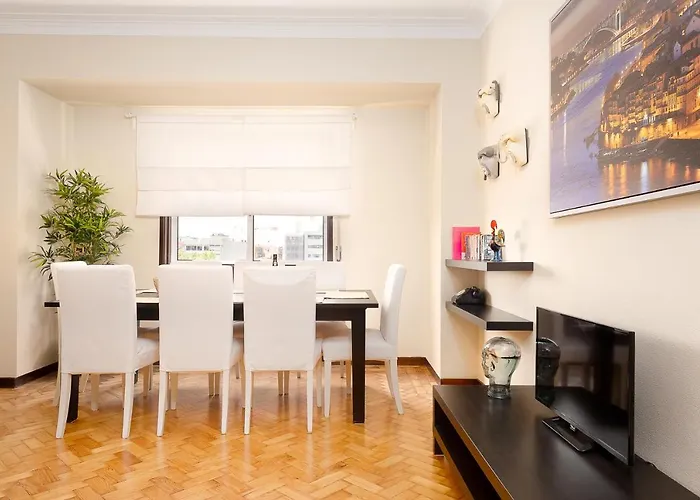 Big Families & Groups Bonjardim Views 5 Bedrooms 3 Bathrooms Lägenhet Oporto