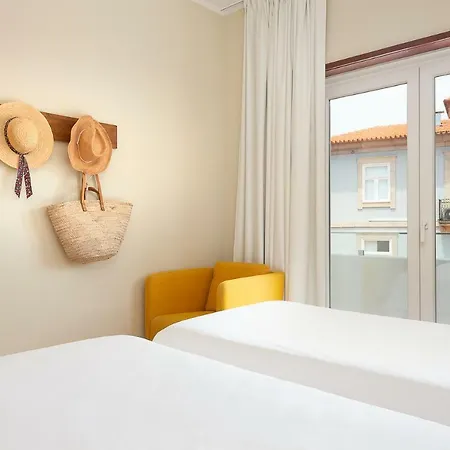 Big Families & Groups Bonjardim Views 5 Bedrooms 3 Bathrooms Oporto