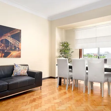 Big Families & Groups Bonjardim Views 5 Bedrooms 3 Bathrooms * Oporto