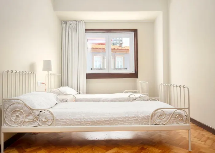 Big Families & Groups Bonjardim Views 5 Bedrooms 3 Bathrooms *